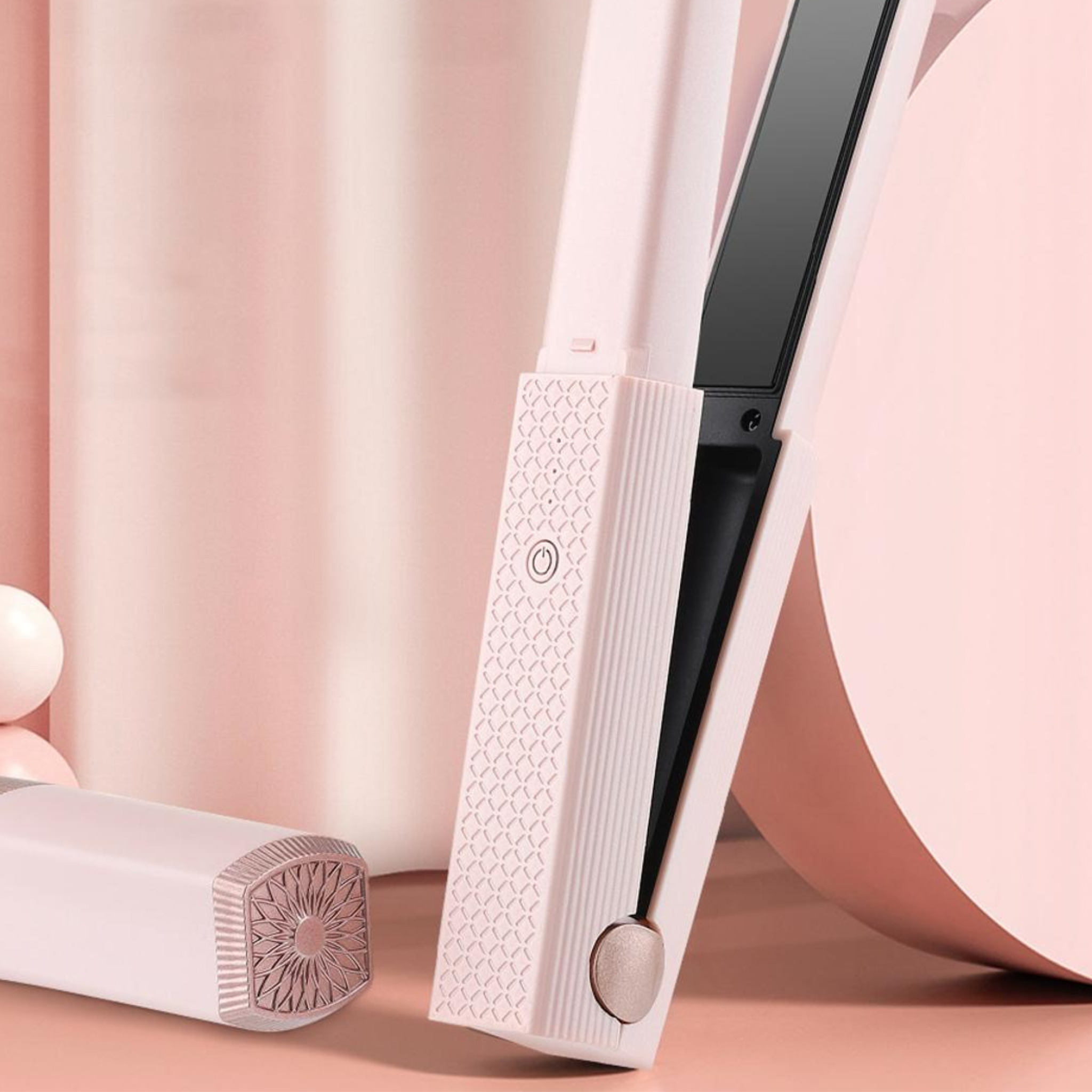 USB Mini Hair Straightener Portable Ceramic Flat Iron , Fast Heating Hair Styling Tool